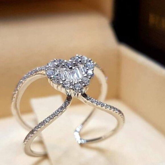 aperfectbuy Jewelry - NEW Fashion Silver Crystal Heart Women's Ring Multiple Sizes 7, 8, 9